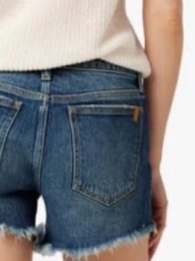 JOE’S Women Jeans denim cut-off shorts.| 26